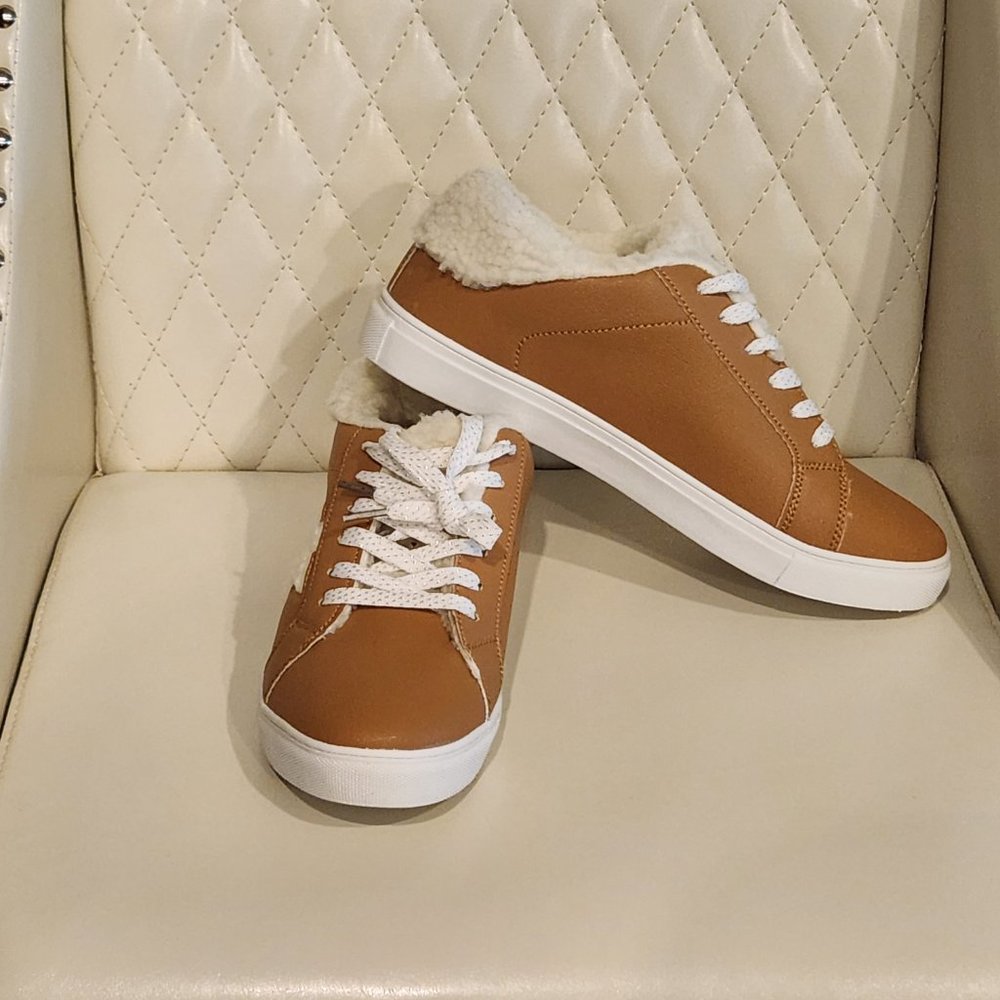 Women's Portland Brown Sneakers- white/gold laces . Sz 9. Excellent Condition - Picture 5 of 14